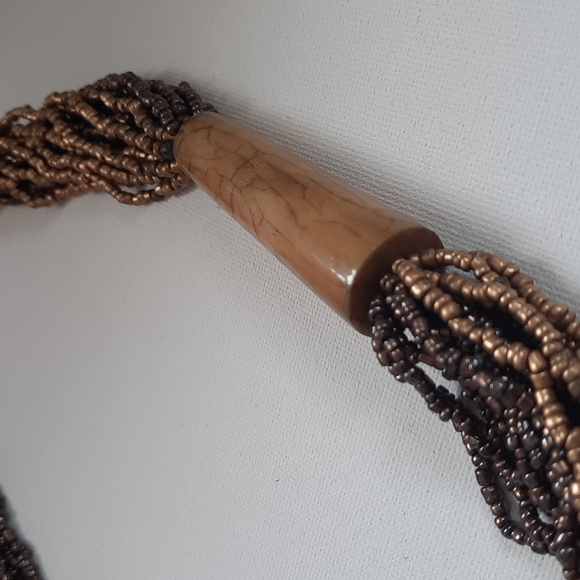 Elegant Horn Beaded Necklace - Picture 3 of 6